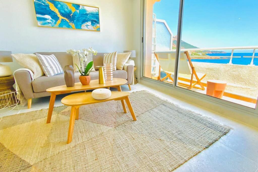 Appartement Antheor - vue exceptionnelle - refait à neuf 4 couchages à Saint-Raphaël Extérieur photo