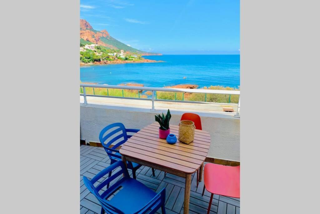 Appartement Antheor - vue exceptionnelle - refait à neuf 4 couchages à Saint-Raphaël Extérieur photo